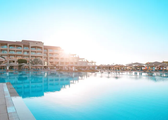 Pickalbatros White Beach Resort - Hurghada, Egypt