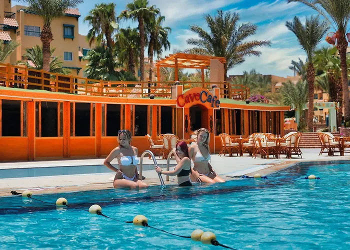 New Eagles Downtown Zahabia Resort & Aqua Park Hurgada, Mısır