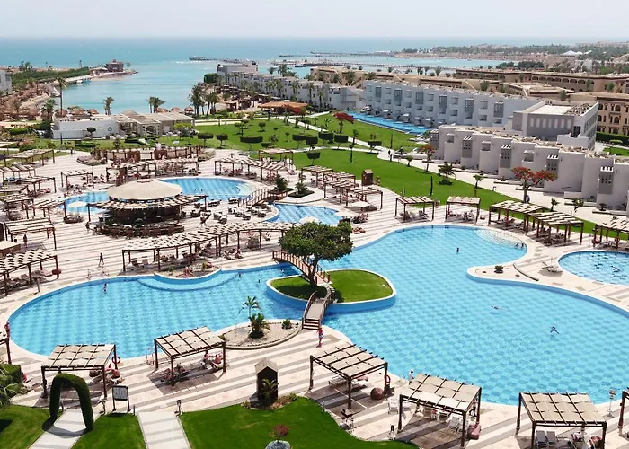 فندق صن رايز كريستال باي ريزورت الغردقة, مصر
