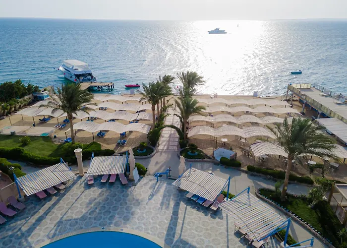 Sphinx Aqua Park Beach Resort