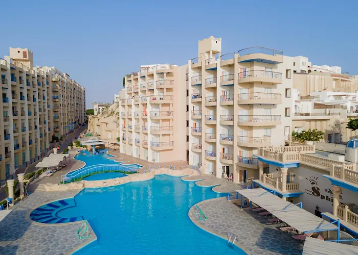 Sphinx Aqua Park Beach Resort